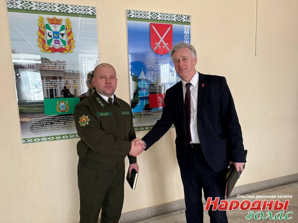 Губернатор Гомельской области Иван Крупко согласовал на должность директора Ельского лесхоза Юрия Луканенкова